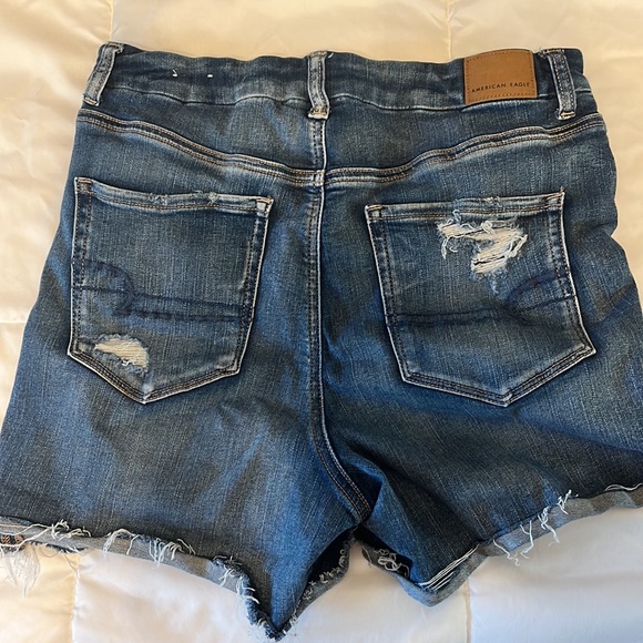 American Eagle Distressed Shorts - Picture 2 of 4